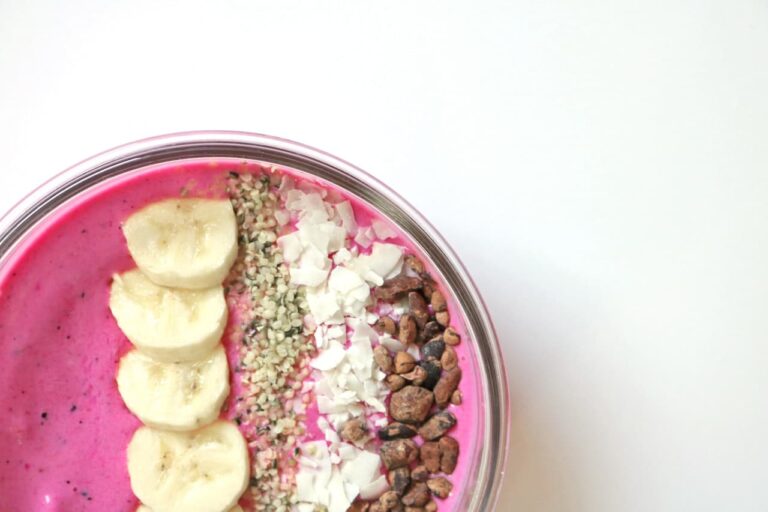 banana slices on a plate 2179942