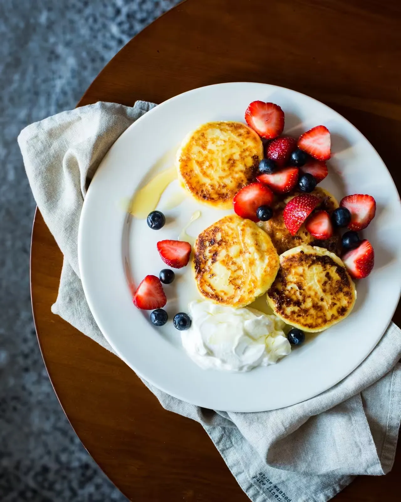 food on a plate 2551599