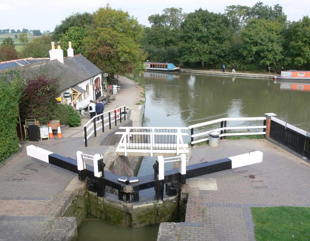 foxton locks image