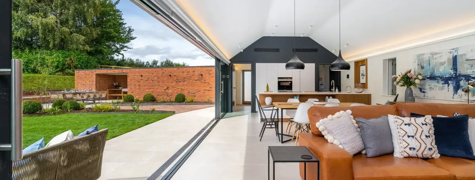 14 Acres luxury countryside retreats in Clipston